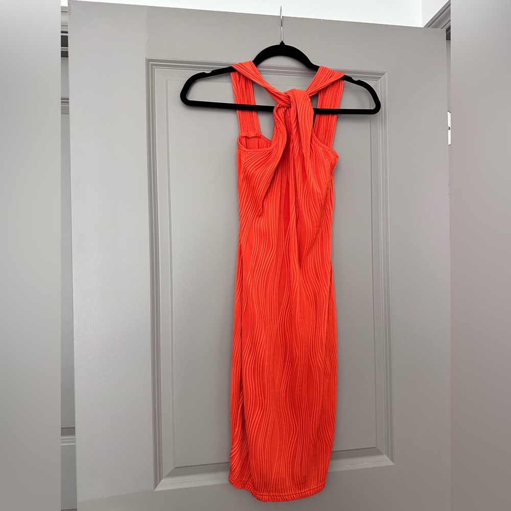 SHEIN Orange fitted dress with keyhole